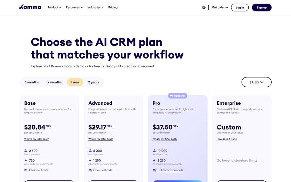 Page tarifaire de Kommo avec engagement d’un an : Base $20,84, Advanced $29,17 et Pro $37,50 par utilisateur et par mois, Enterprise sur devis